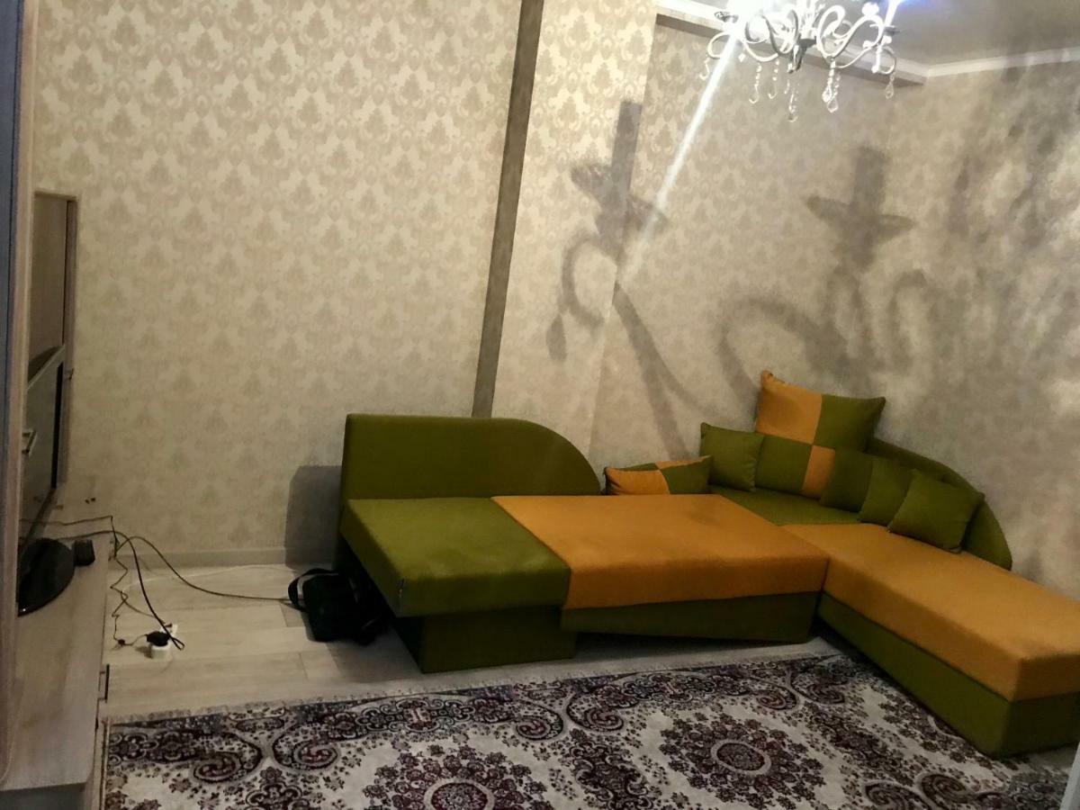Orient Hotel Bishkek Exteriör bild